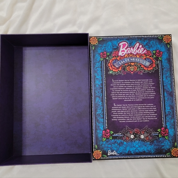 Barbie Signature Doll, 2022 Dia De Muertos Collectible - Picture 13 of 14